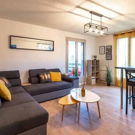Entre Furnished Flat Lägenhet *